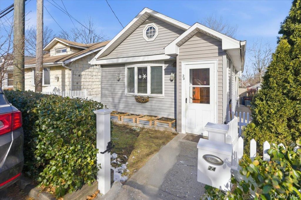 24 Poplar Avenue 24, Bronx, NY 10465