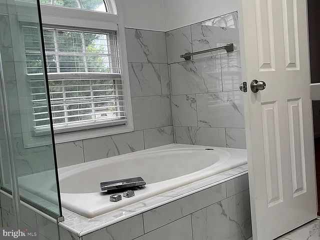 11660 DRUMCASTLE TER, Germantown, MD 20876