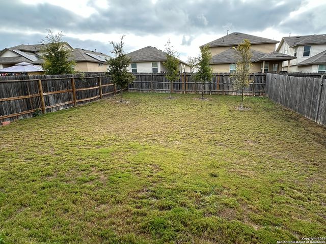 918 Andean Emerald, San Antonio, TX 78253