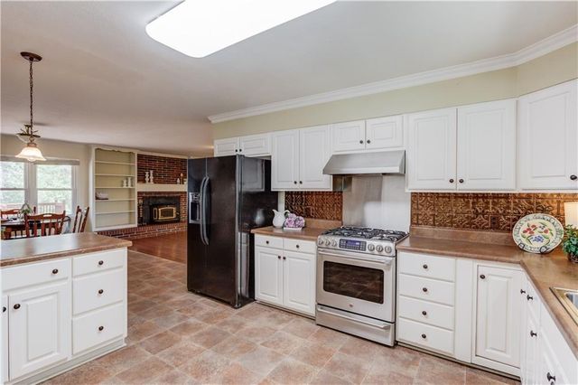 3410 Maynard Circle, Gainesville, GA 30506