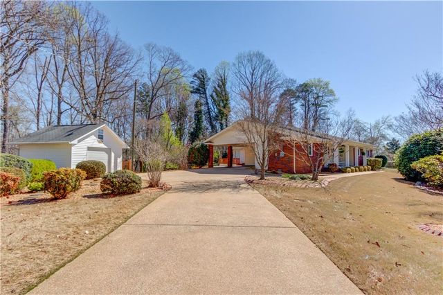 3410 Maynard Circle, Gainesville, GA 30506