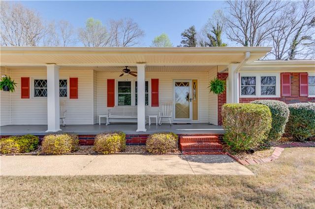 3410 Maynard Circle, Gainesville, GA 30506