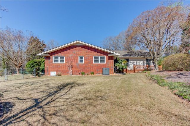 3410 Maynard Circle, Gainesville, GA 30506