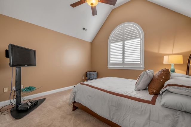 315 Whispering Brook Drive, Nicholasville, KY 40356