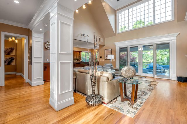 315 Whispering Brook Drive, Nicholasville, KY 40356