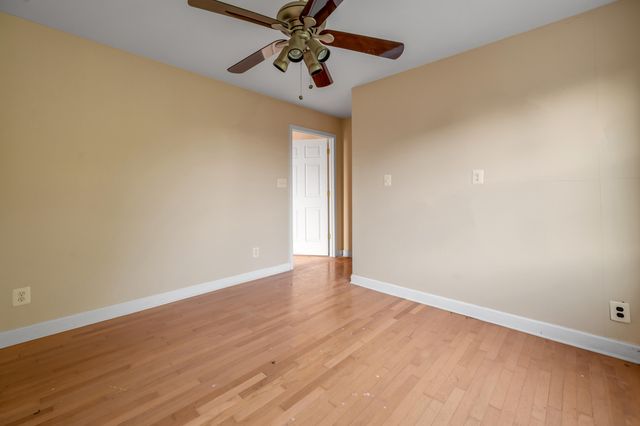 315 Whispering Brook Drive, Nicholasville, KY 40356