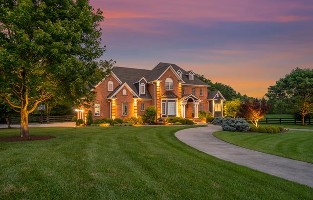 315 Whispering Brook Drive, Nicholasville, KY 40356