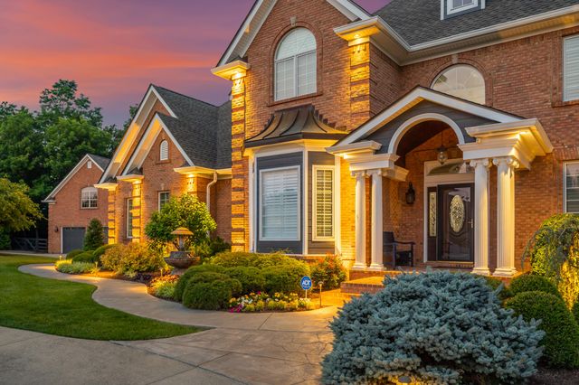 315 Whispering Brook Drive, Nicholasville, KY 40356