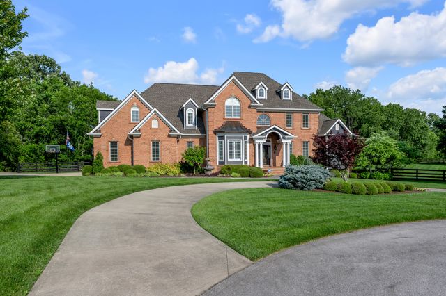 315 Whispering Brook Drive, Nicholasville, KY 40356