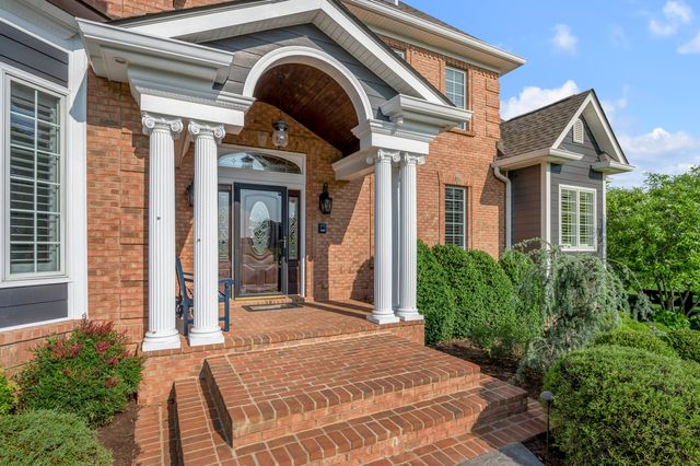 315 Whispering Brook Drive, Nicholasville, KY 40356