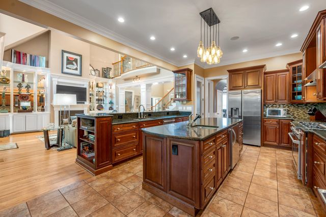 315 Whispering Brook Drive, Nicholasville, KY 40356