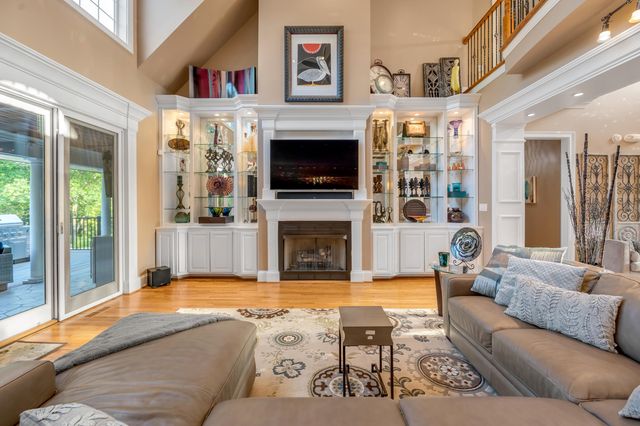 315 Whispering Brook Drive, Nicholasville, KY 40356