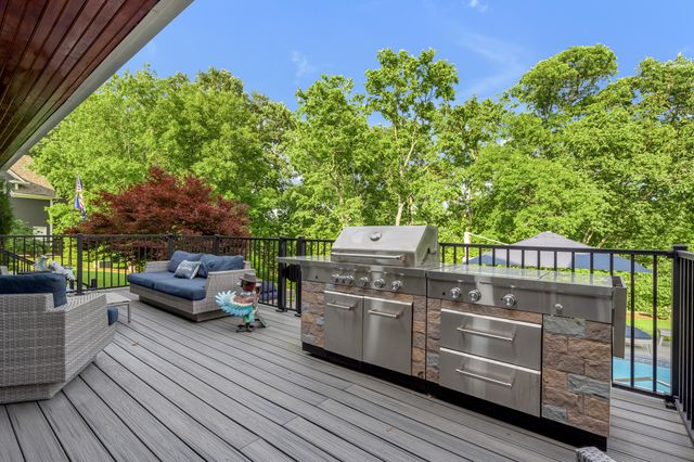 315 Whispering Brook Drive, Nicholasville, KY 40356