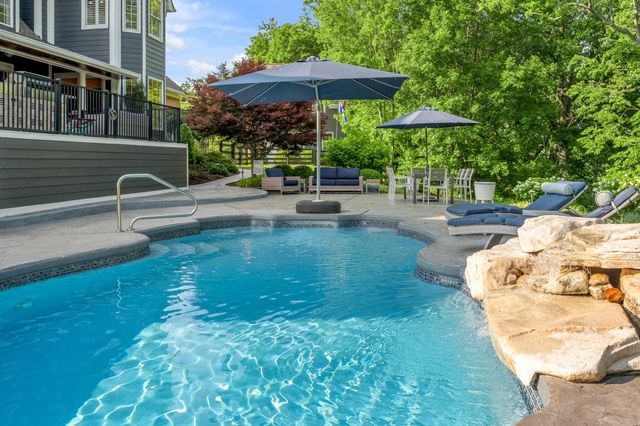 315 Whispering Brook Drive, Nicholasville, KY 40356