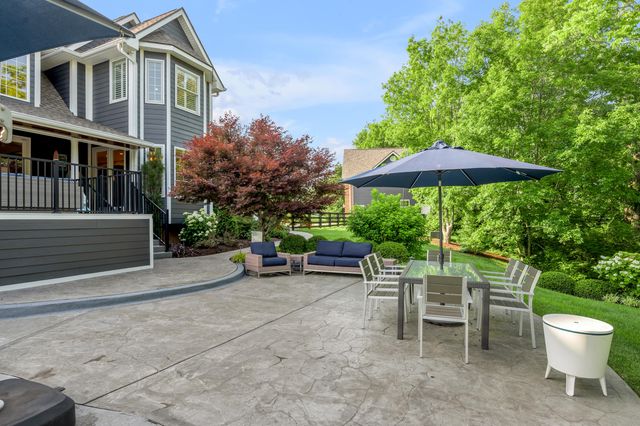 315 Whispering Brook Drive, Nicholasville, KY 40356