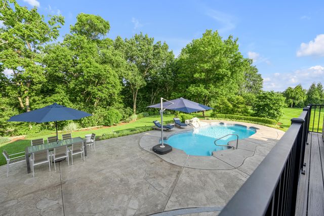 315 Whispering Brook Drive, Nicholasville, KY 40356