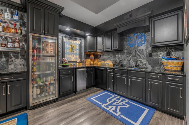 315 Whispering Brook Drive, Nicholasville, KY 40356