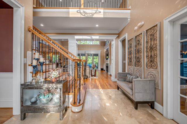 315 Whispering Brook Drive, Nicholasville, KY 40356