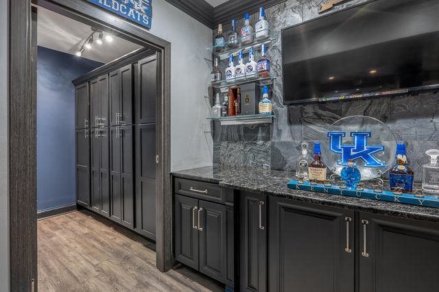 315 Whispering Brook Drive, Nicholasville, KY 40356