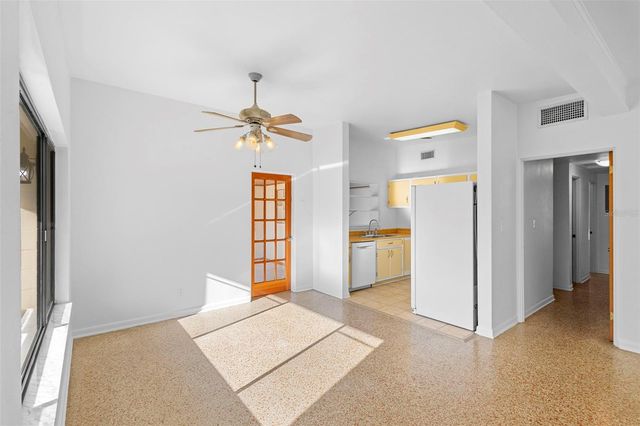 124 W WOODLAND DRIVE, Sanford, FL 32773