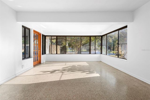 124 W WOODLAND DRIVE, Sanford, FL 32773