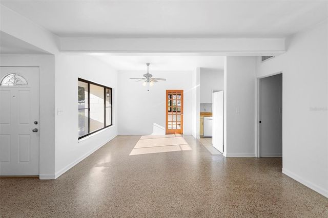 124 W WOODLAND DRIVE, Sanford, FL 32773