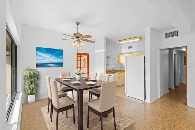 124 W WOODLAND DRIVE, Sanford, FL 32773