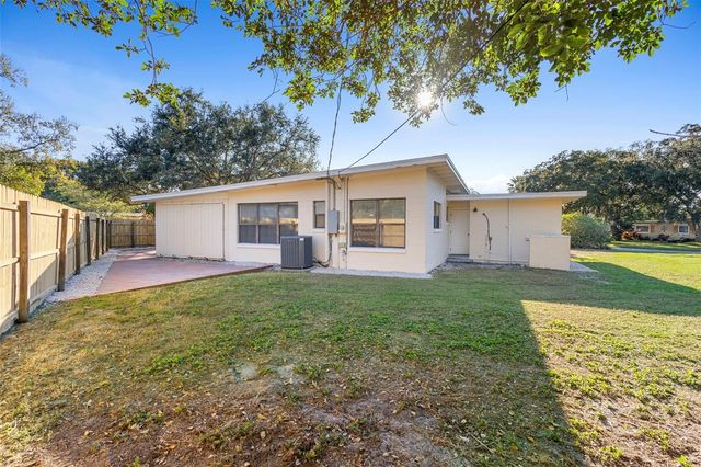 124 W WOODLAND DRIVE, Sanford, FL 32773