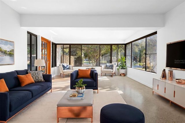 124 W WOODLAND DRIVE, Sanford, FL 32773