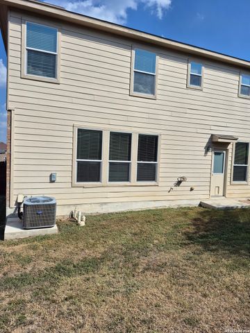 1323 Hawk Ct, San Antonio, TX 78245