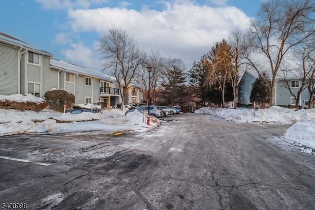 62 Haverhill Pl, Franklin Twp., NJ 08873