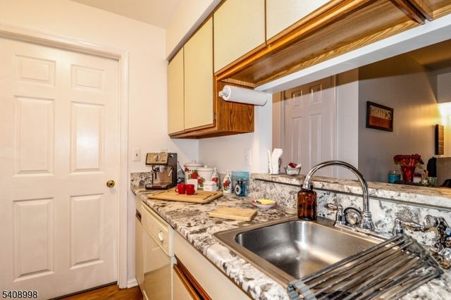 62 Haverhill Pl, Franklin Twp., NJ 08873