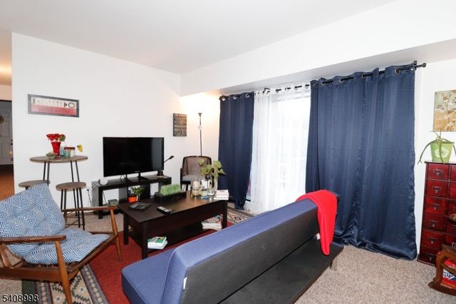 62 Haverhill Pl, Franklin Twp., NJ 08873