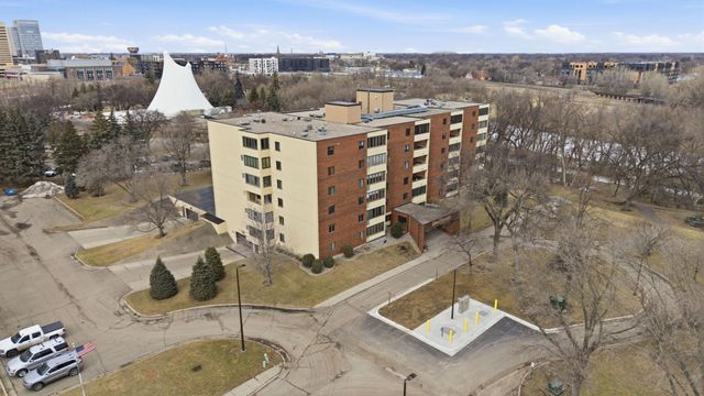 105 3rd Street N 601, Moorhead, MN 56560