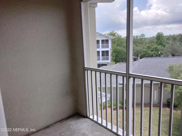 8290 GATE Parkway W 1017, Jacksonville, FL 32216