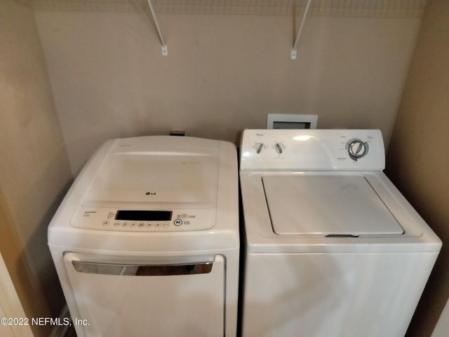 8290 GATE Parkway W 1017, Jacksonville, FL 32216