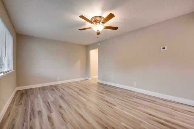 3912 Lakewood Drive, Lake Worth, TX 76135