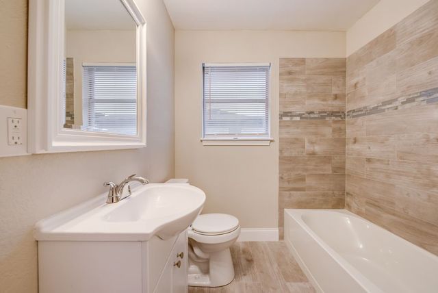 3912 Lakewood Drive, Lake Worth, TX 76135