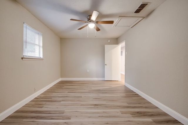 3912 Lakewood Drive, Lake Worth, TX 76135