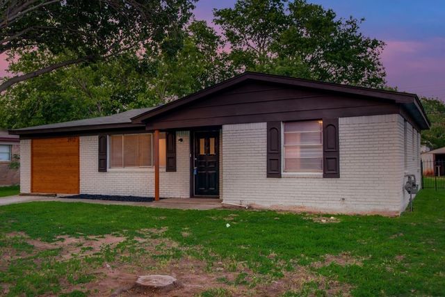 3912 Lakewood Drive, Lake Worth, TX 76135