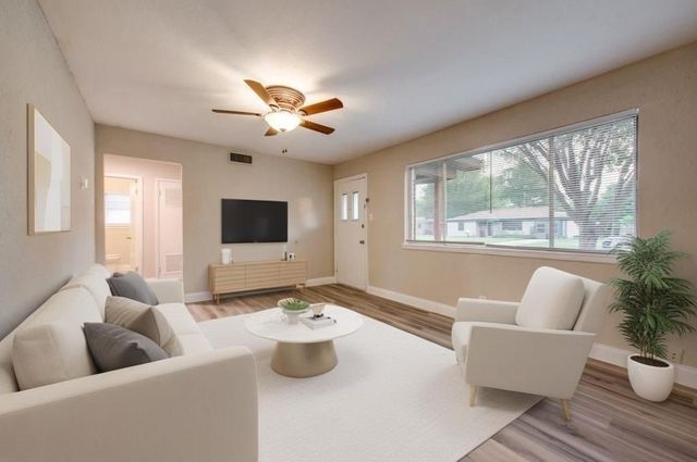 3912 Lakewood Drive, Lake Worth, TX 76135