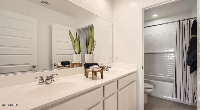 9735 W WELDON Avenue, Phoenix, AZ 85037