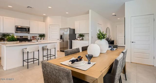 9735 W WELDON Avenue, Phoenix, AZ 85037