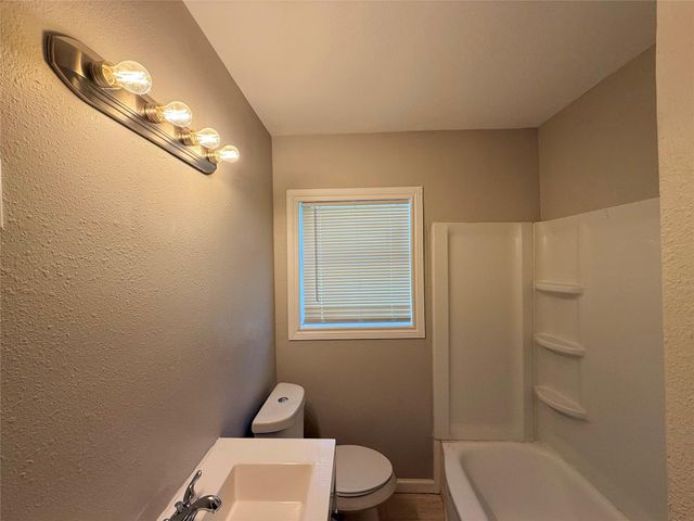 1626 W 6th Street, Freeport, TX 77541