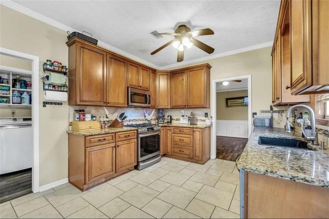 260 Weatherly Drive, Fayetteville, GA 30214