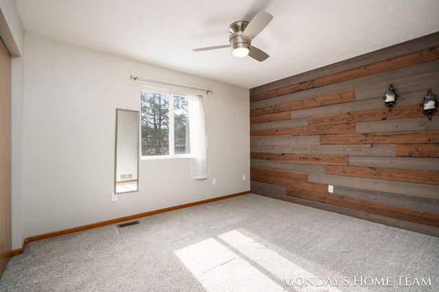3334 Hazelnut Drive Nw, City Of Grand Rapids, MI 49504