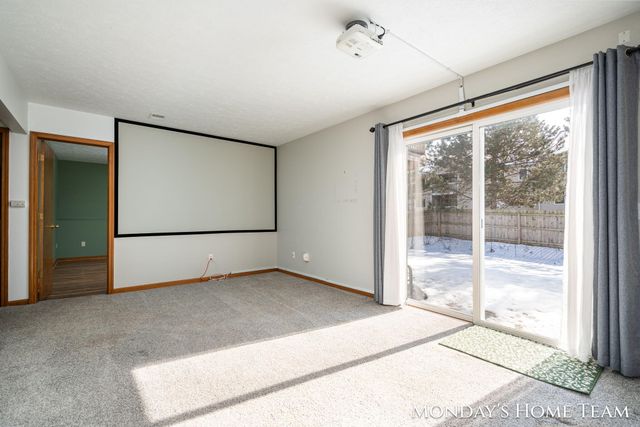 3334 Hazelnut Drive Nw, City Of Grand Rapids, MI 49504