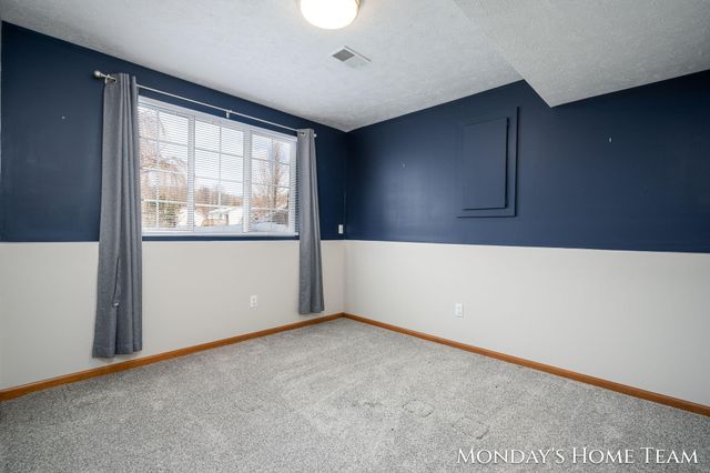 3334 Hazelnut Drive Nw, City Of Grand Rapids, MI 49504