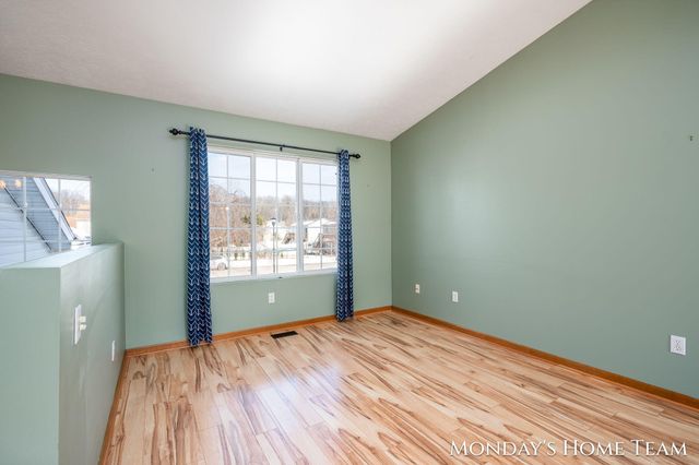3334 Hazelnut Drive Nw, City Of Grand Rapids, MI 49504