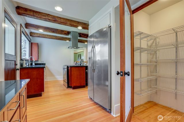 2463 26th Avenue E, Seattle, WA 98112